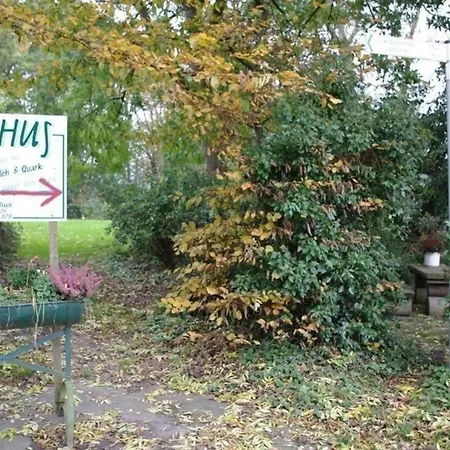 Holiday home Gemuetliches Mit Eigenem Garten Butjadingen